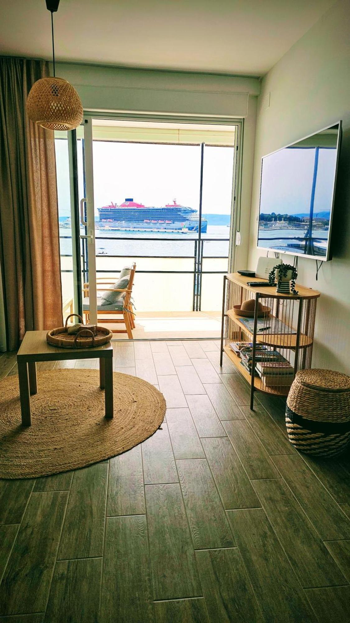 Sun And Sea Deluxe Apartments Сплит Экстерьер фото